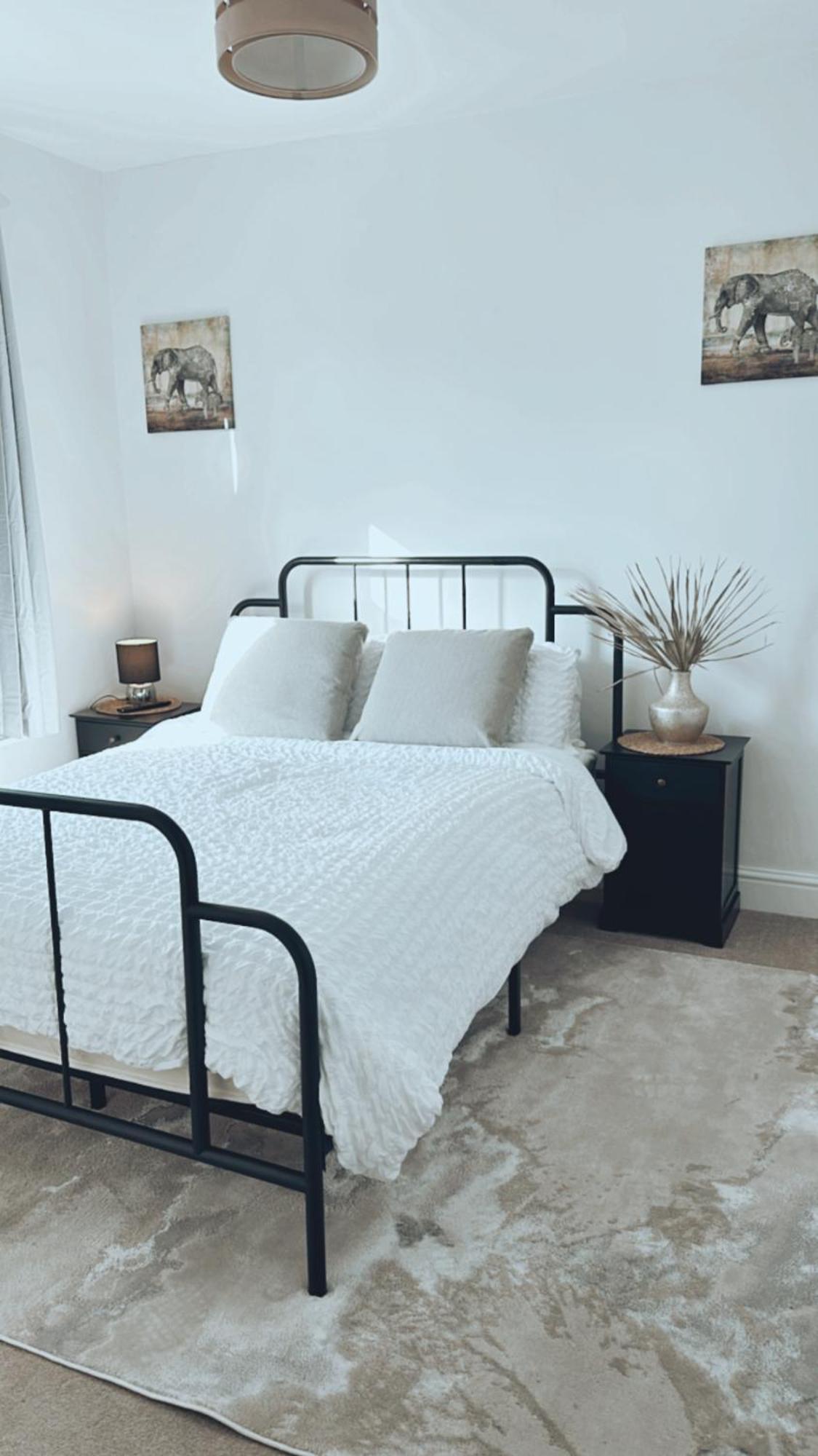 Southsea Homestays - Three Bedroom Home, Sleeps 8 - With Garden & Hot Tub Portsmouth Eksteriør billede